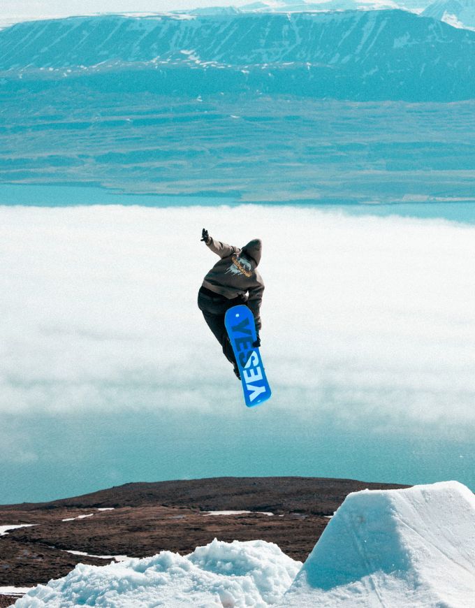 Yes Standard Snowboard | 2027